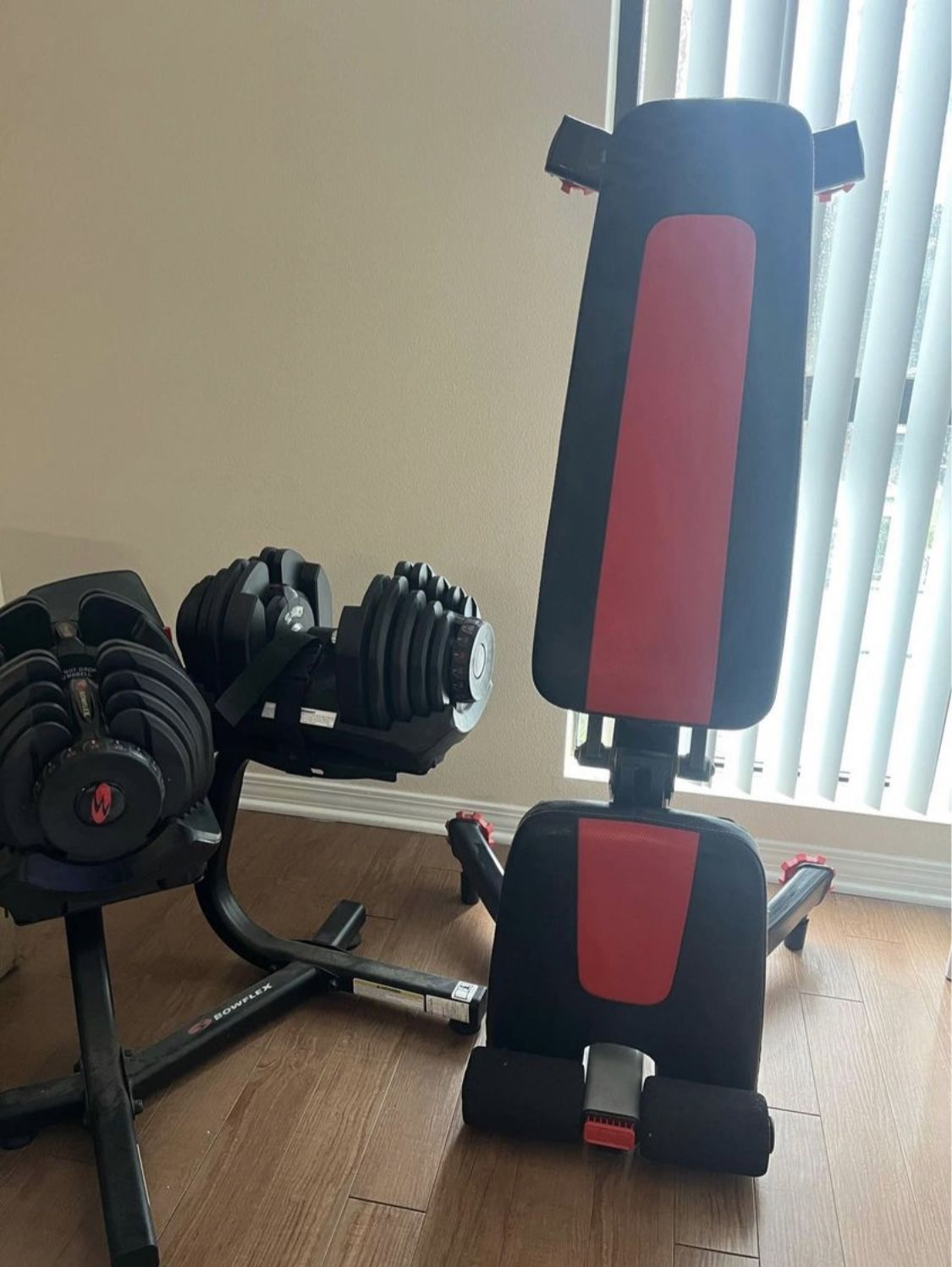 Bowflex-1090-Adjustable-Dumbbells-With-Rack-And-Bench