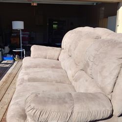 Couches And Recliner Chairs 