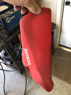 Stock Honda crf450r seatcover