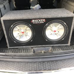 Kicker 12 inch speakers with ported box￼