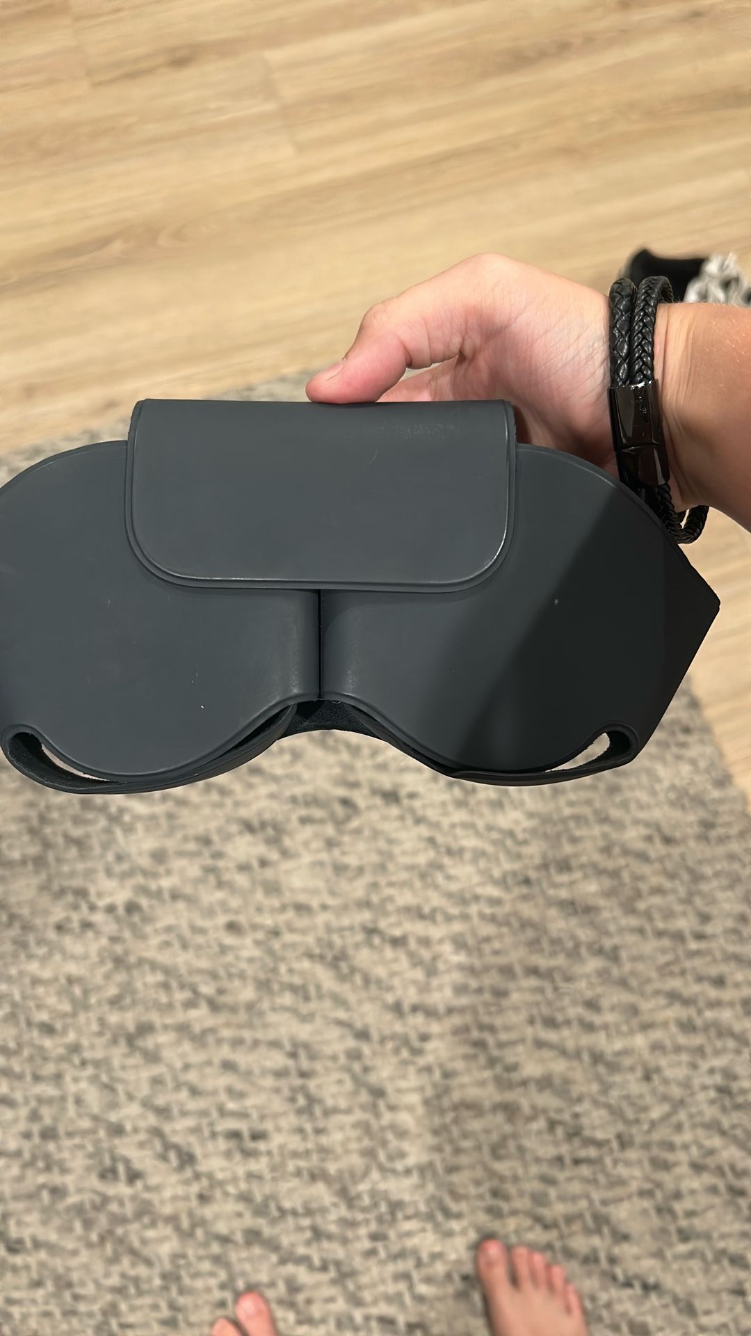 AirPod Pro Max Case (shoot Me An Offer)