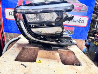 2025 to 2026 FORD EXPEDITION HEADLIGHT RH