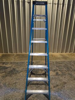 Werner Fiberglass/Aluminum  8ft Step Ladder