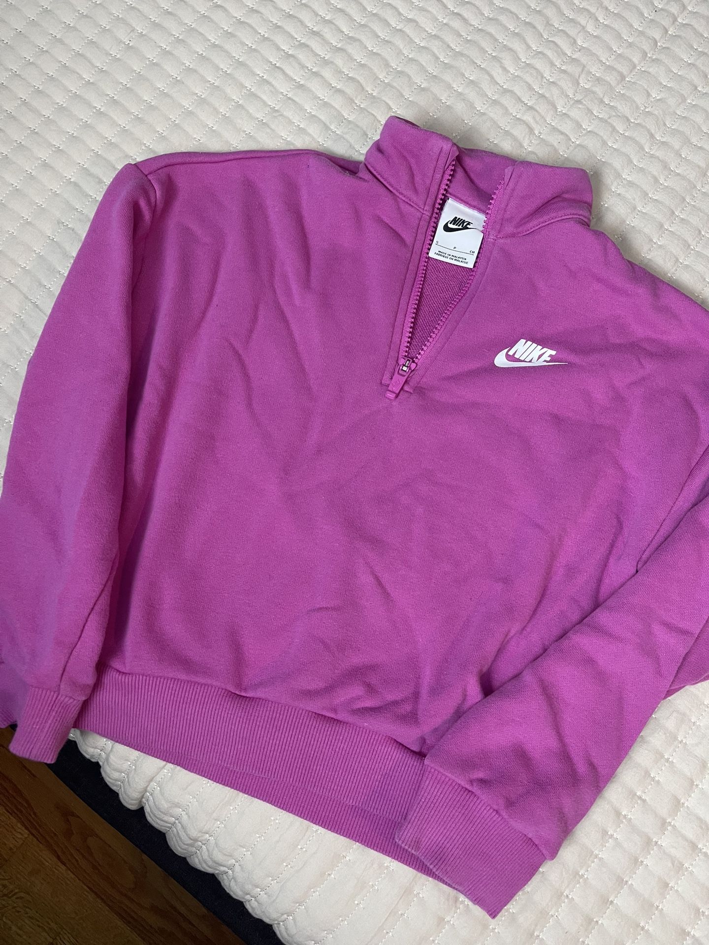 Girls Nike Sweater