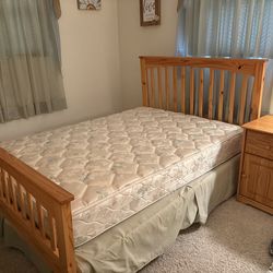 Pine Full Size Bedroom Set
