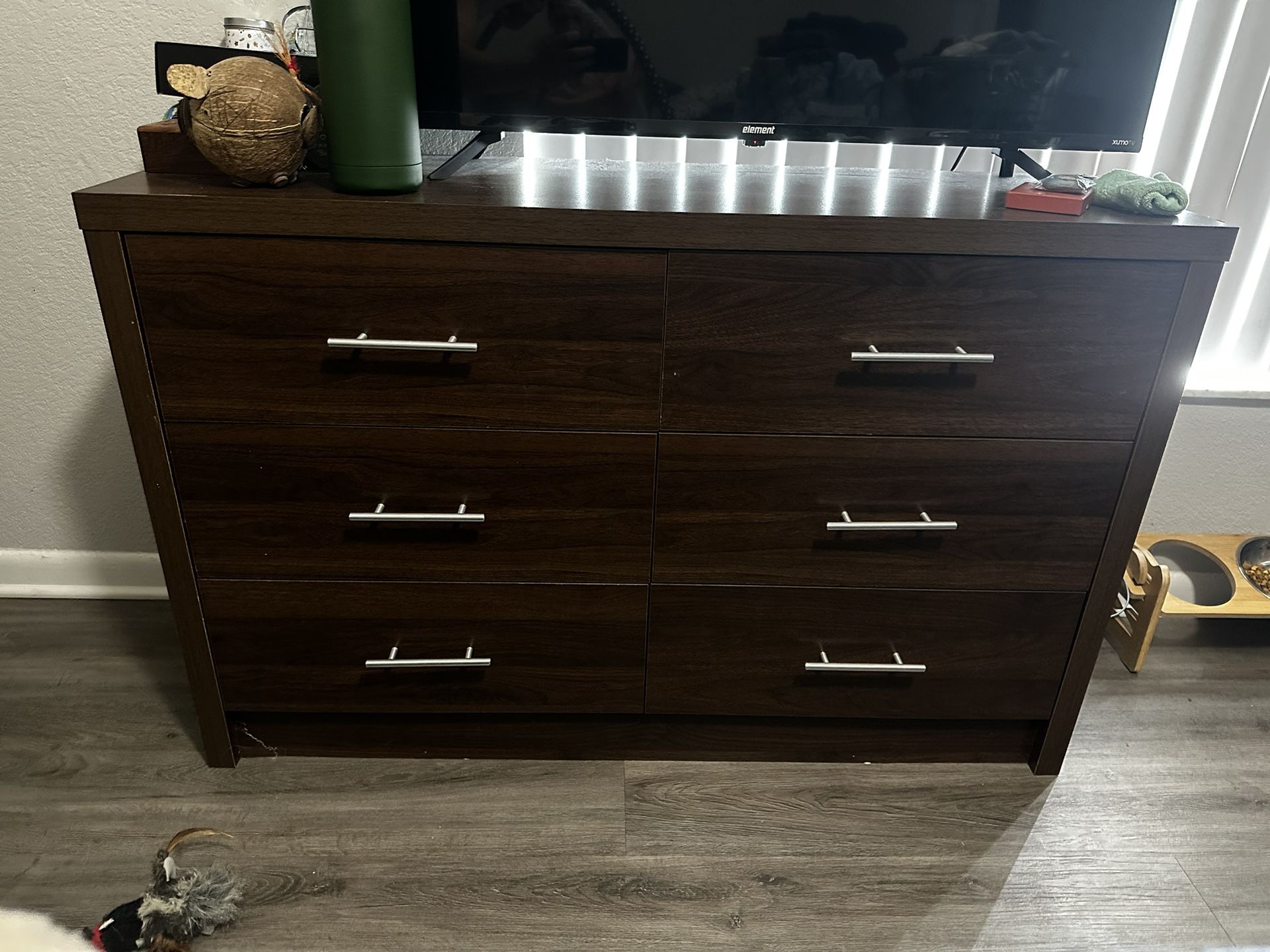 Dresser Set