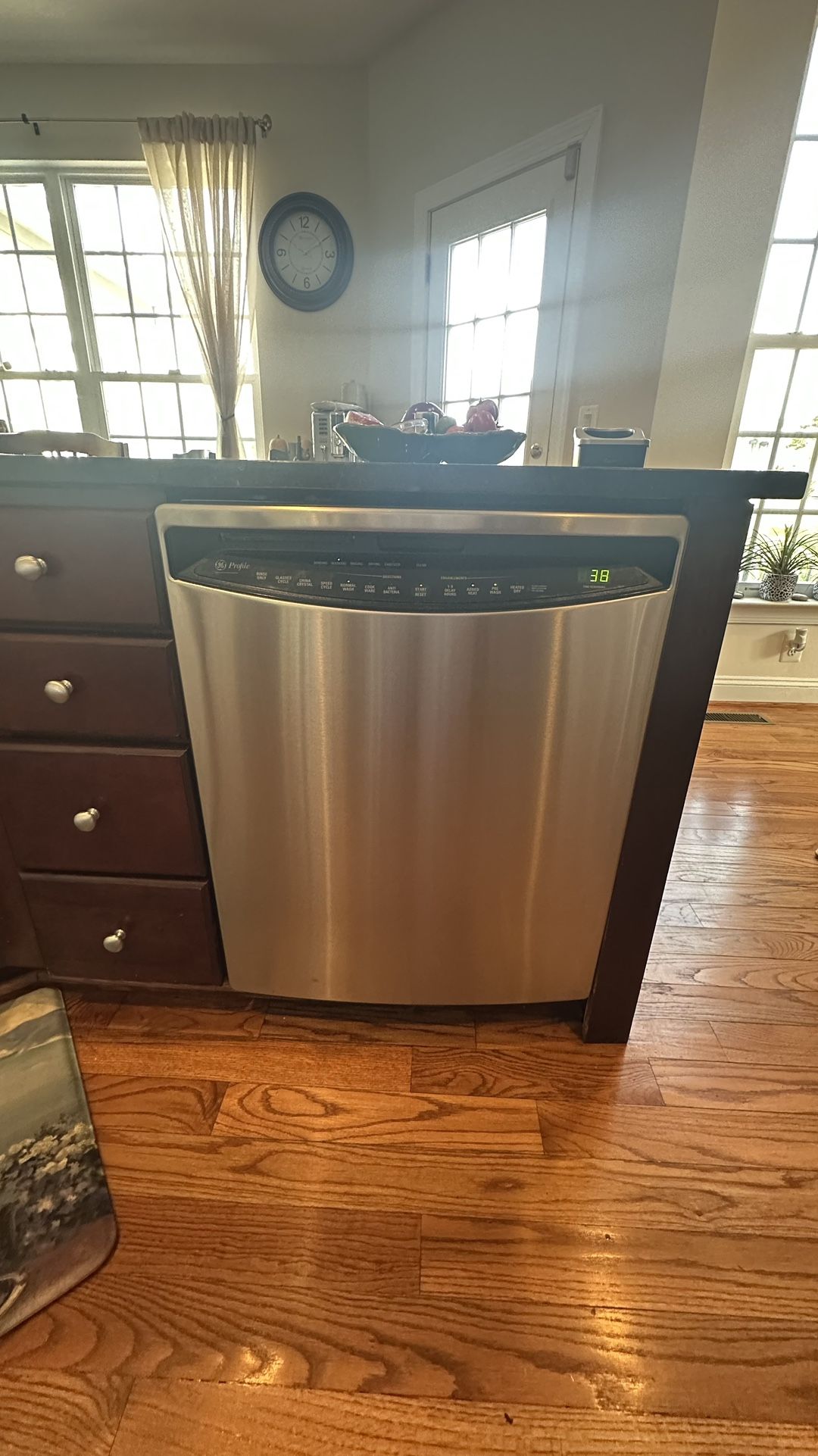 Dishwasher GE Profile
