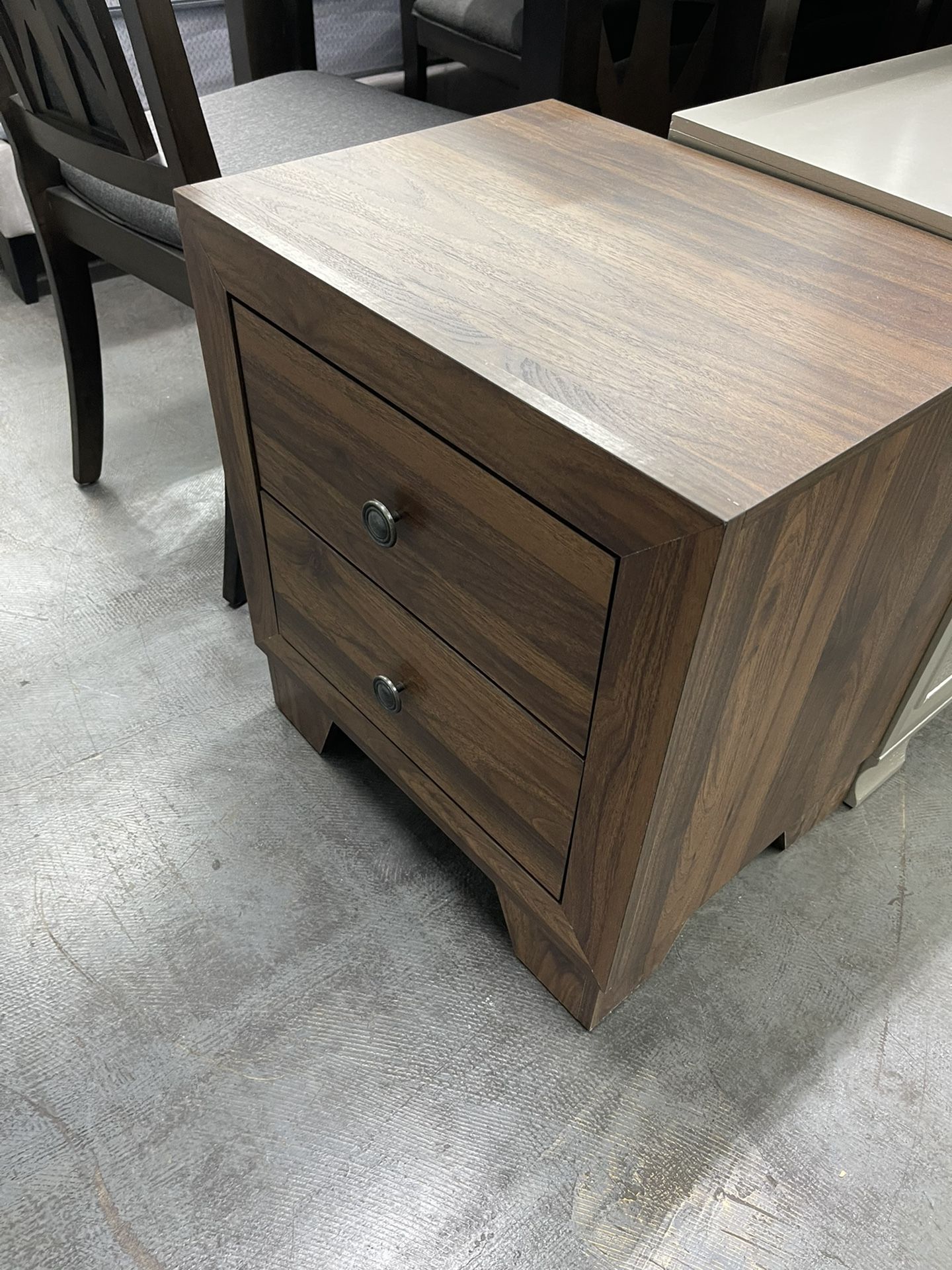 New Ng Stand For $99