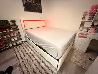 Modern Queen Bed Frame with LED Lights, Charging Station & 4 Storage Drawers – White (Wayfair)