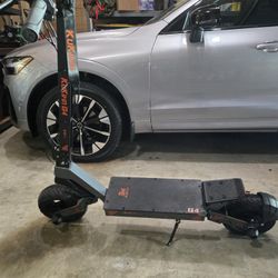 Kukirin G4 (43 mph. 43 miles range)