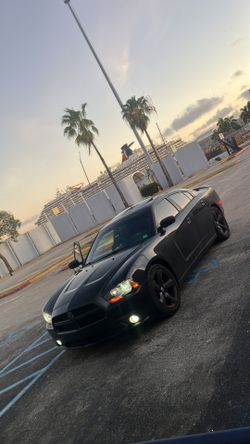 2012 Dodge Charger (Read Desc)