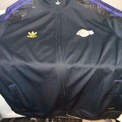 LIMITID EDITION Lakers X Adidas, Sweats Included