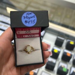 14k Gold Opal Ring Sz 6