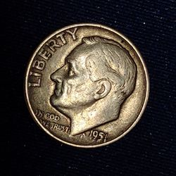 1951 Silver Roosevelt Dime With (DDO) Error On Date  and No mint mark. 