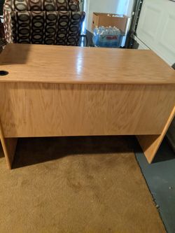 A nice oak desk like new
