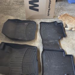 Weather Tech floor mats 2021 Honda CR-V