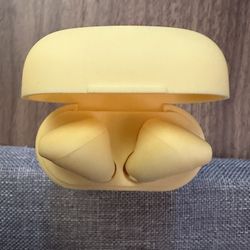 Off brand earbud wireless headphones