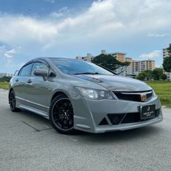 Honda Civic 1.6 VTi (A)

