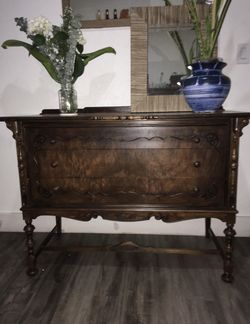 Berky And Gay Sideboard/Buffet