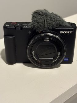 SONY ZV-1 Digital Camera.   Pictures, Vlogging, ALL Content Creation.