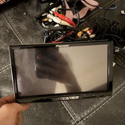 NEED GONE !! avh w4500nex (RETAIL $1200) Double din with All weather camera
