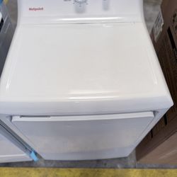 6.2 cu. ft. vented Electric Dryer in White with Auto Dry