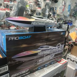 Pro Boat Heatwave Recoil 2 RC Boat brand new ready to run