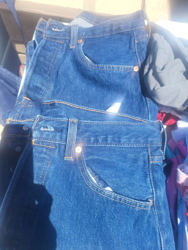 Like New Levi's 32÷32 15.00 Each 2 Left