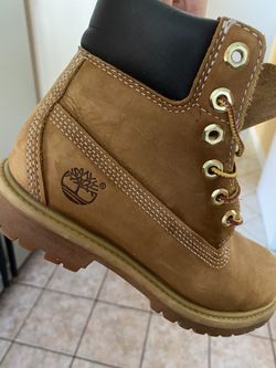 TIMBERLAND BOOTS