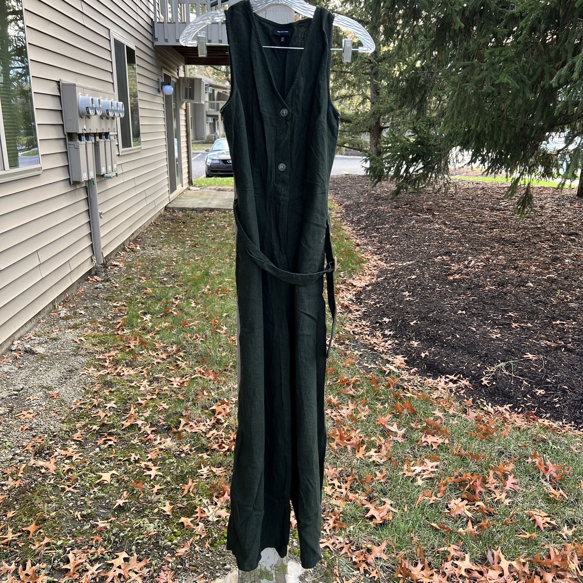 Who What Wear Women's Sleeveless Olive Green Jumpsuit
