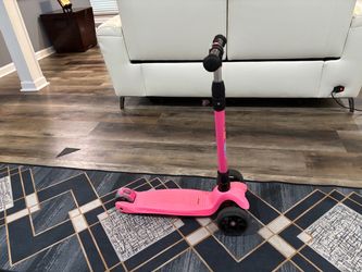Pink Kids 3-Wheel Kick Scooter