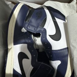 Jordan 1 Midnight Navy 7.5 W/ 6y