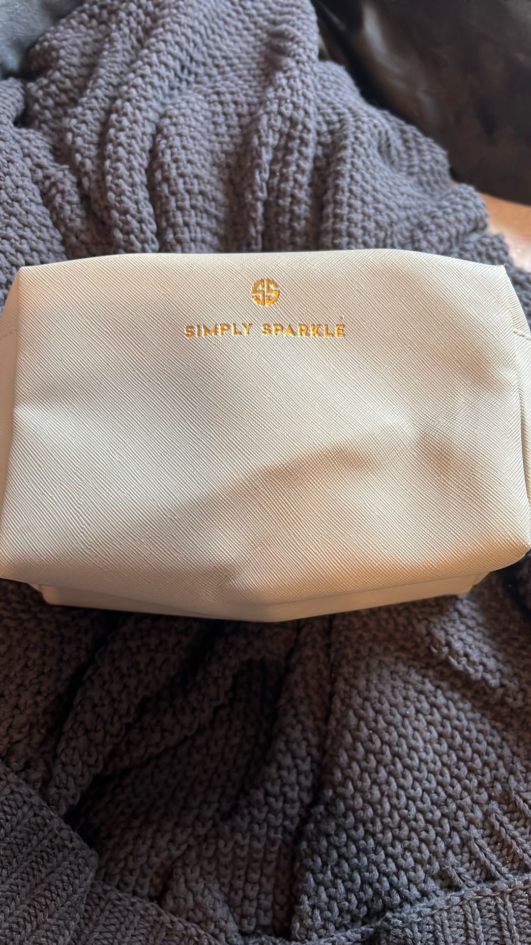 Makeup/cosmetic Bag