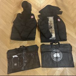 Canada Goose Men’s Black Jackets Medium And Large 