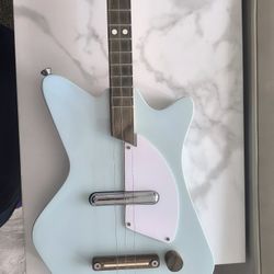 Mini 3 String Electric Guitar 