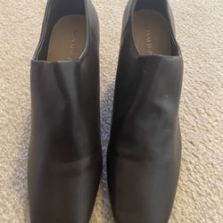 Women’s Donald Pliner Brown Shoes Size 9.5