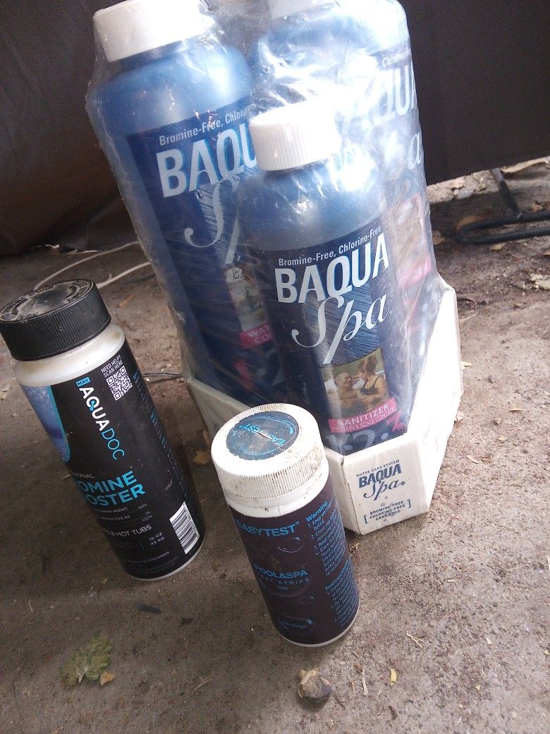 Hot Tub Jacuzzi Supplies Bromine Test Strips And A 3 In 1 Pack Of Conditioner Sanitizer And Oxidizer