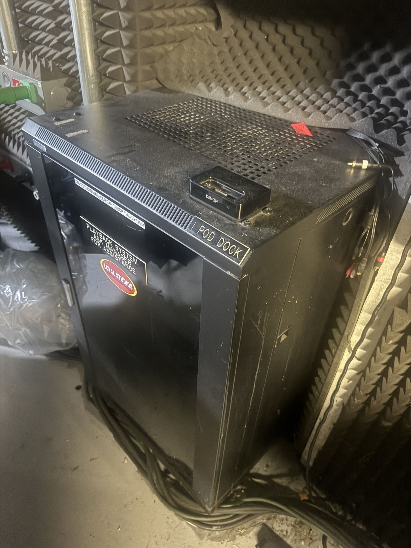 Pro Audio / Video Rack With glass Door