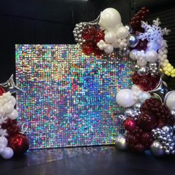 Shimmer Wall And Balloons 