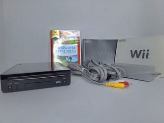 Nintendo Wii + Nintendo Selects Wii Sports Bundle