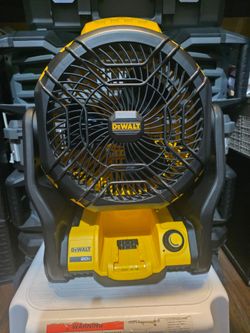 DeWalt 20V Cordless Job Site Fan