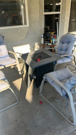 Out Door Fire pit And Heavy duty Chairs 