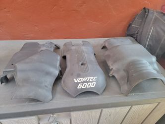 99 06 ESCALADE ENGINE COVERS