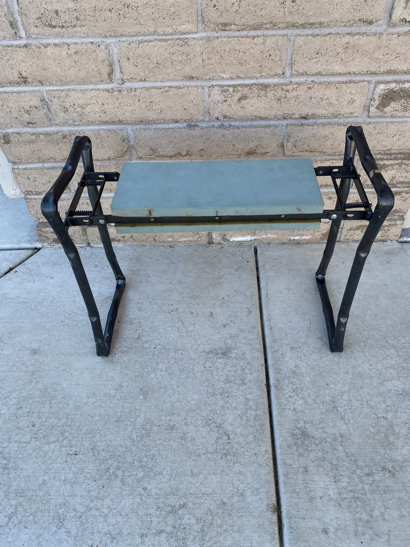 GARDENING BENCH—Great For Planting/weeding