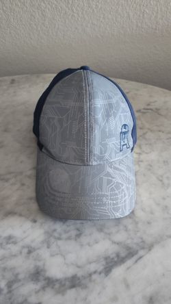 Star Wars cap R2-D2 design.