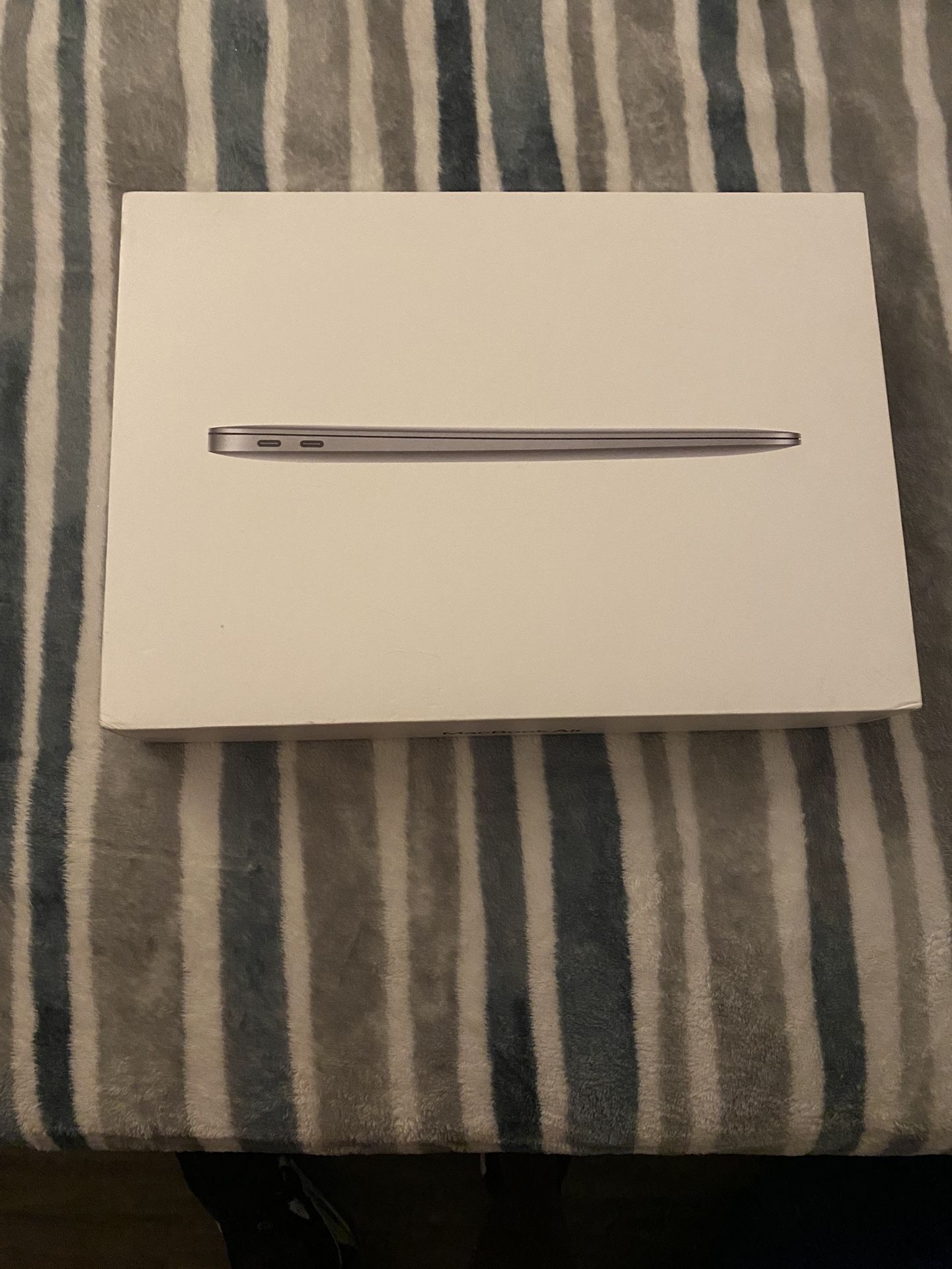 Brand New Apple MacBook Air M1 NO TRADES