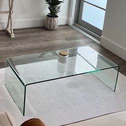 COFFEE TABLE FOR SALE (GLASS)