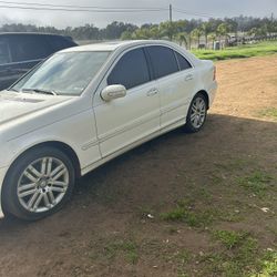 Mercedes 06 C350 4 Matic 