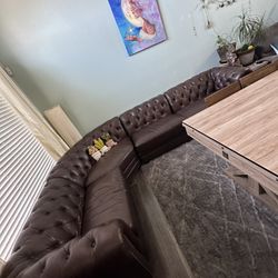 Leather Sectional Couch/sofa