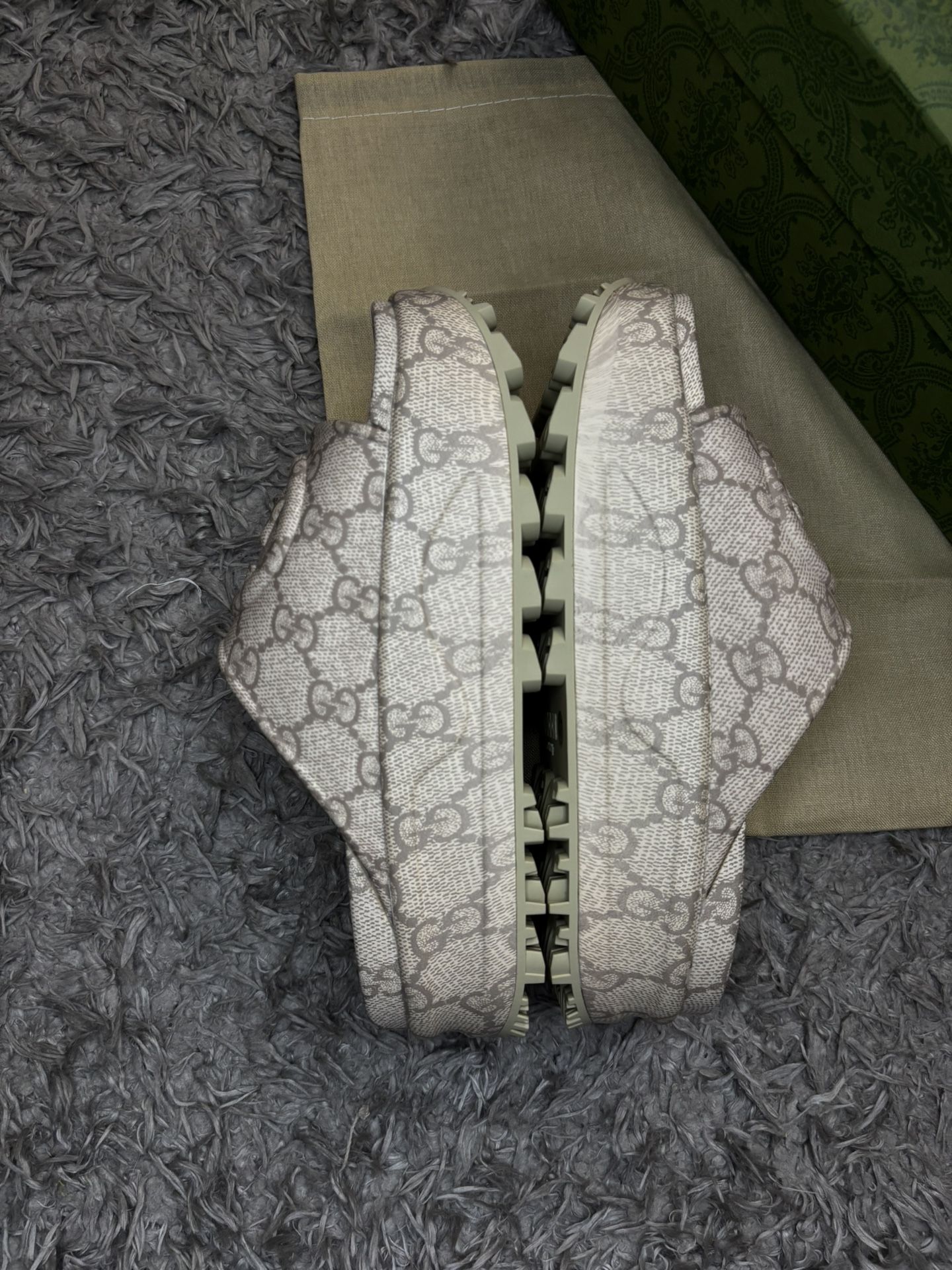 Gucci Slides Size 37